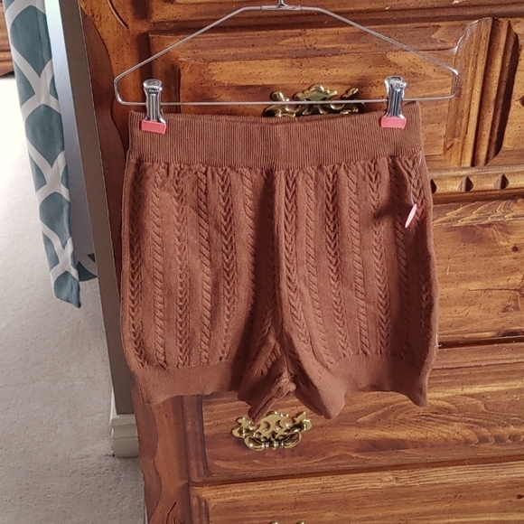 💚NWT Ardene Brown Cable Knit Biker Shorts - Picture 1 of 5